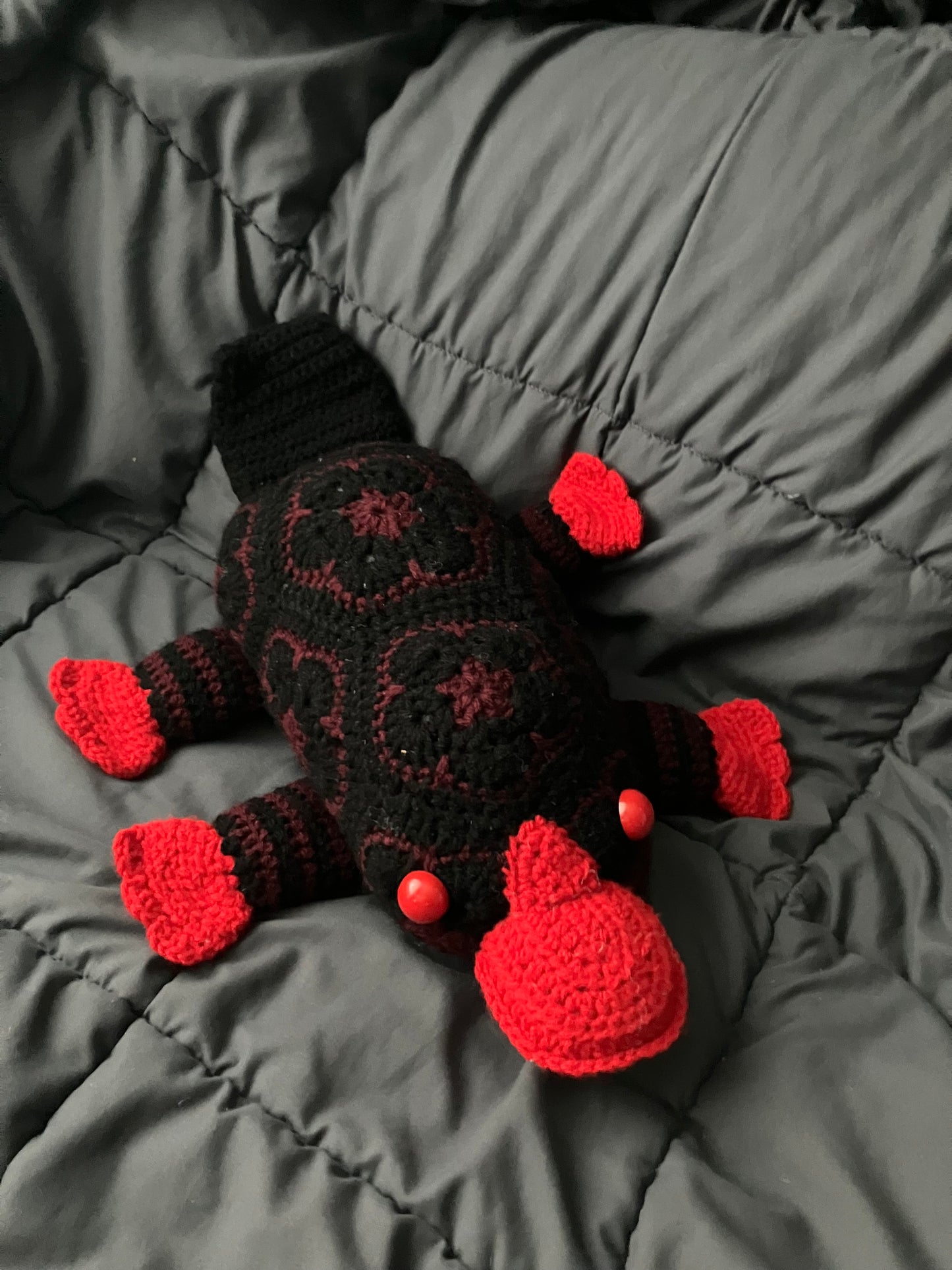 Omen (Petal-pus crochet platypus)