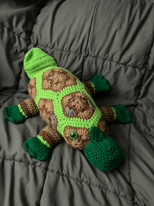 Moss (Petal-pus crochet platypus)