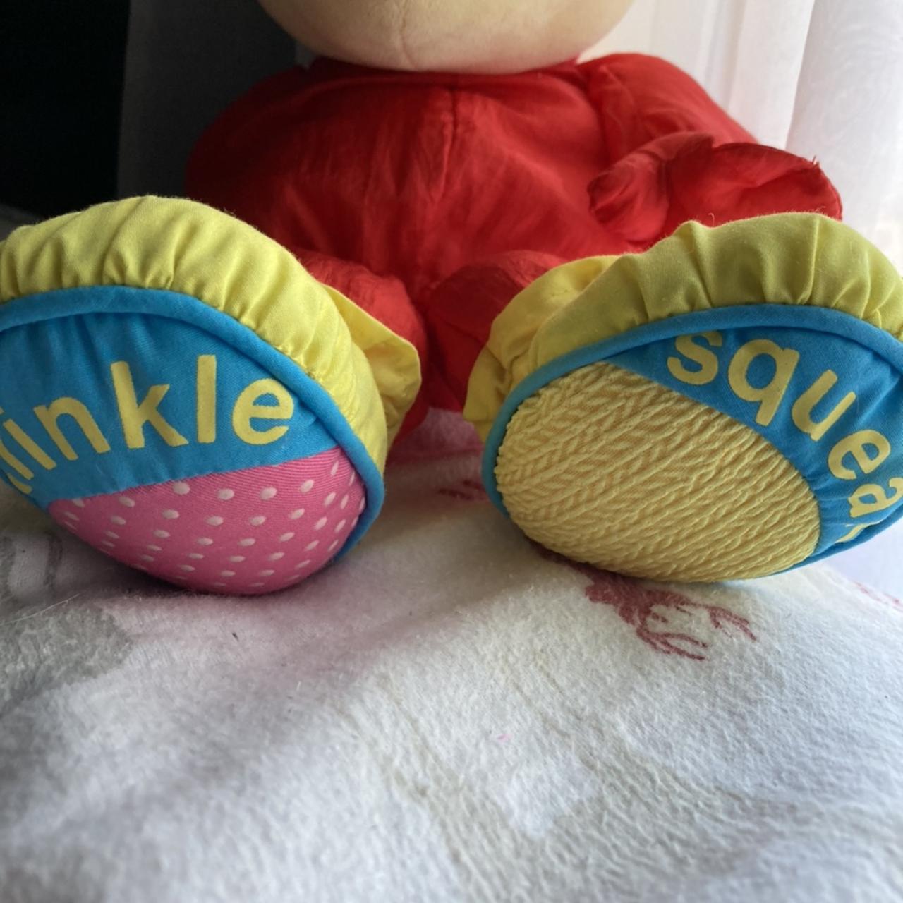 Crinkle Squeak