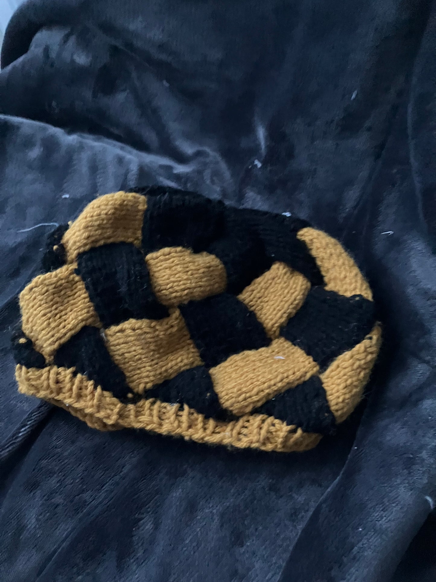 Black and Gold Faux Woven Hat